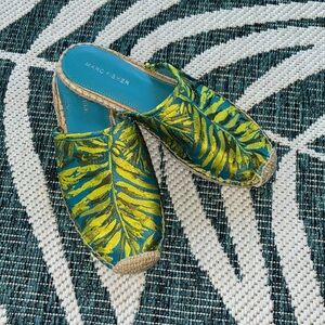 Marc Fisher Spring Summer Palm Leaf Slip On Espadrille Size 8